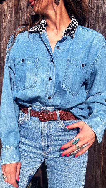 Vintage Bill Blass Denim Shirt w/ Leopard Print Collar – 90s Western Glam | Size Medium