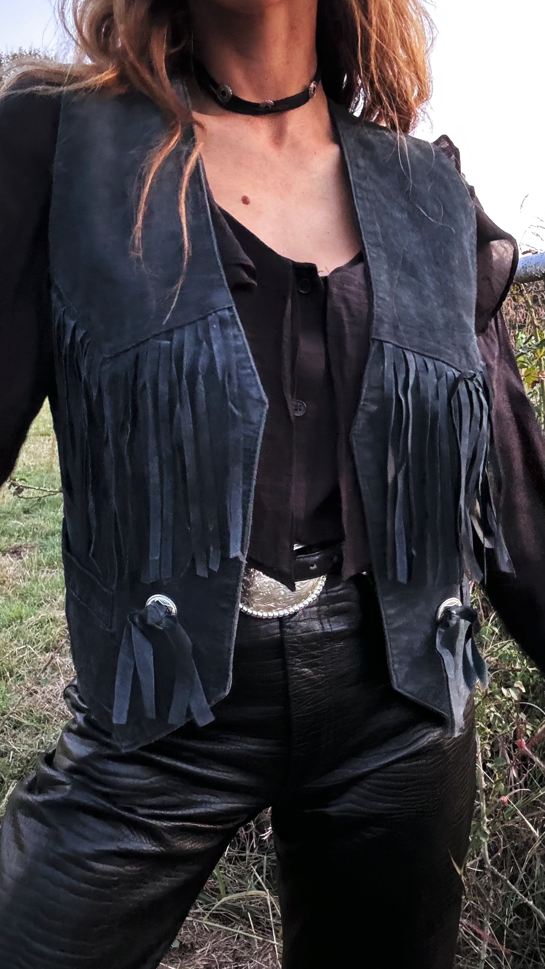 Vintage Desperado by Wilsons Leather Fringe Concho Vest – Faded Black Suede | Medium